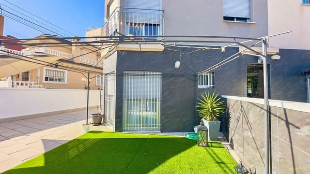 12 chambre Appartement à vendre à Torrevieja avec garage - 1 700 000 € (Ref: 9802731)
