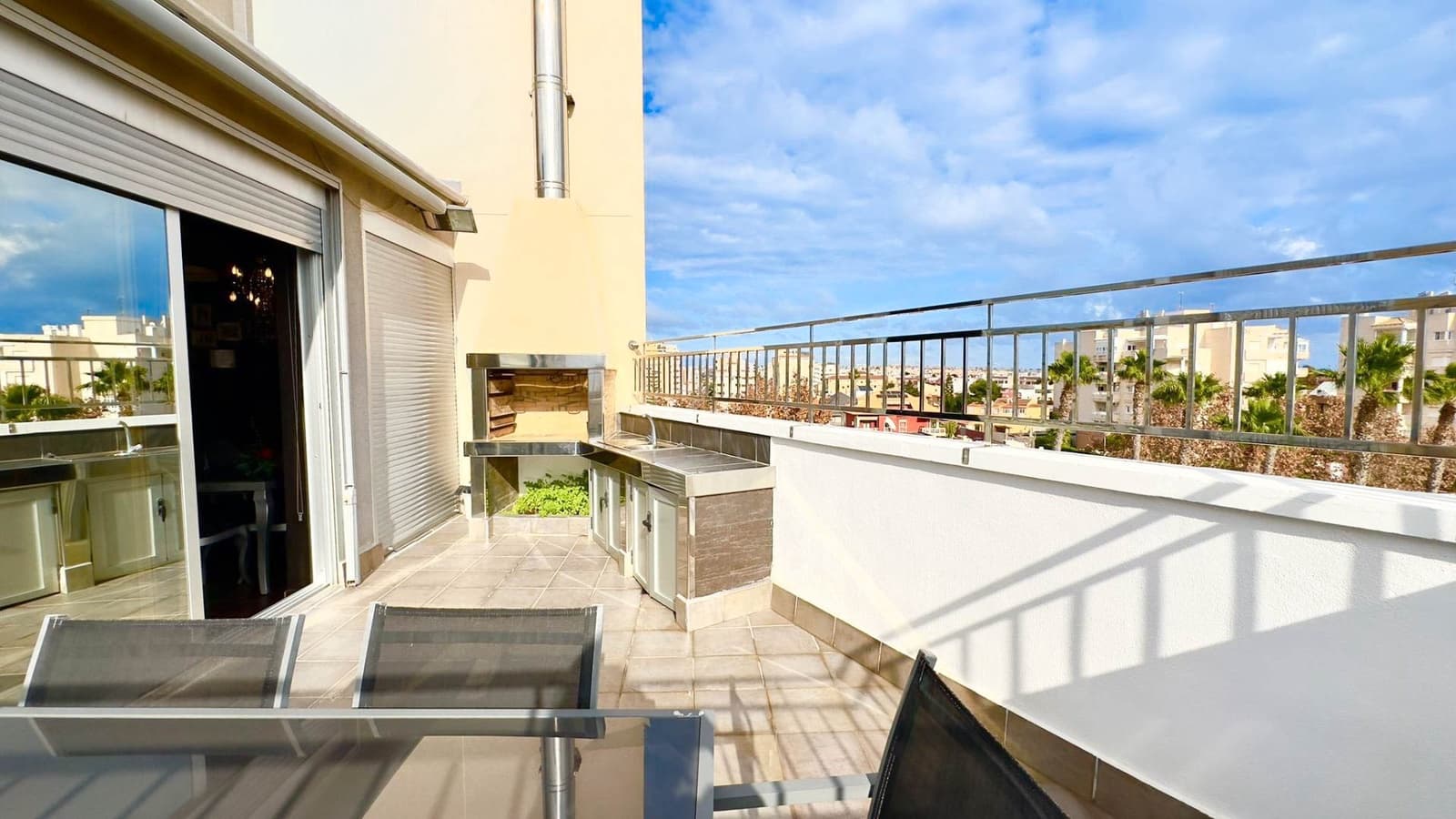 12 Zimmer Apartment zu verkaufen in Torrevieja mit Garage - 1.700.000 € (Ref: 9802731)