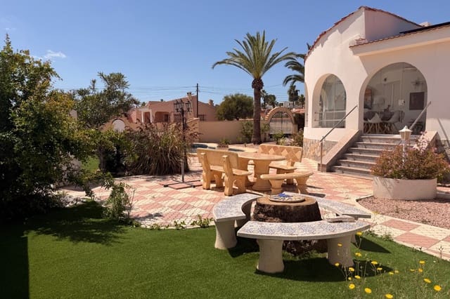 3 Zimmer Villa zu verkaufen in Ciudad Quesada, Rojales mit Pool Garage - 475.000 € (Ref: 9805226)