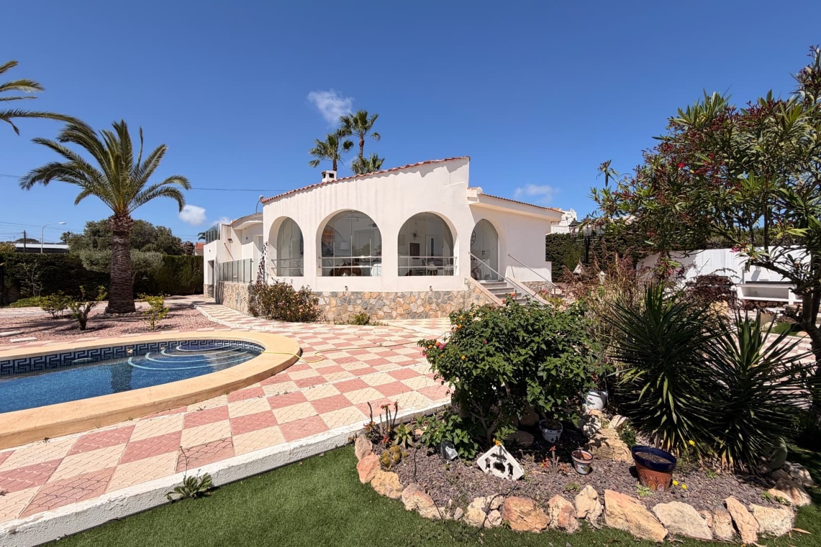 3 Zimmer Villa zu verkaufen in Ciudad Quesada mit Pool Garage - 475.000 € (Ref: 9805226)