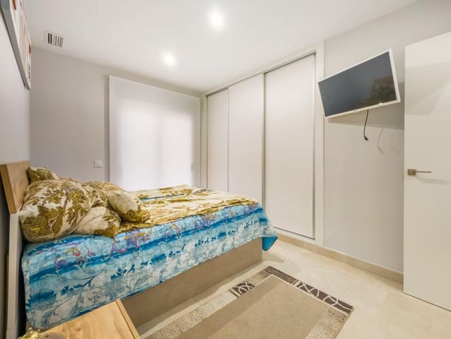 2 slaapkamer Flat te koop in Torrevieja met zwembad - € 274.000 (Ref: 9805233)
