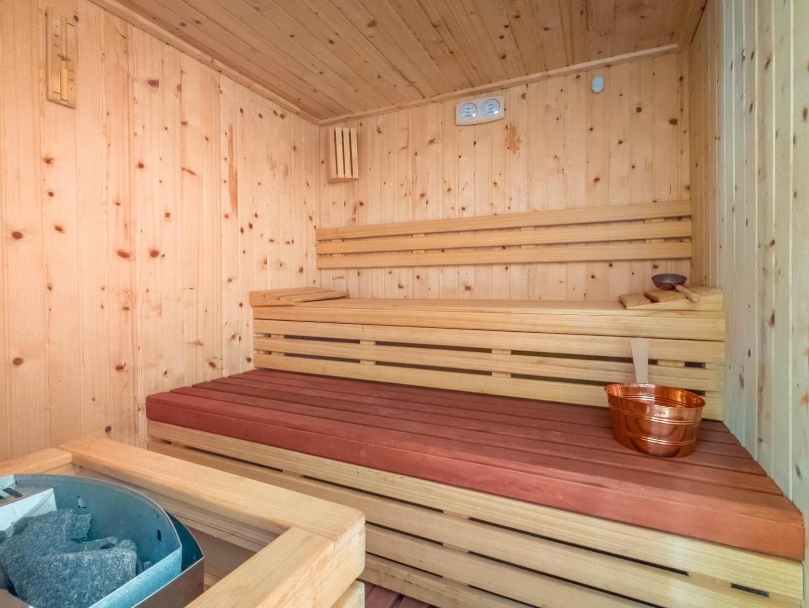 2 slaapkamer Flat te koop in Torrevieja met zwembad - € 274.000 (Ref: 9805233)