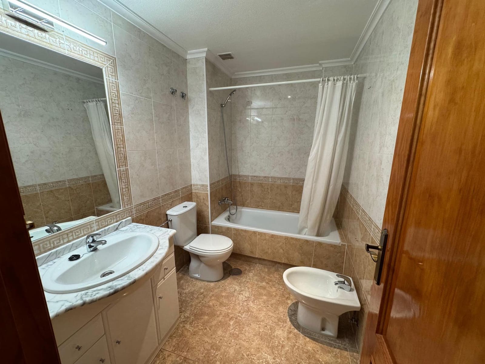 2 chambre Appartement à vendre à Orihuela Costa avec piscine garage - 185 000 € (Ref: 9806794)