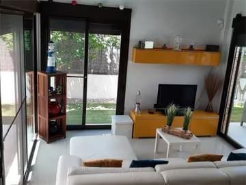 2 slaapkamer Villa te koop in Orihuela Costa met zwembad - € 299.000 (Ref: 9806796)