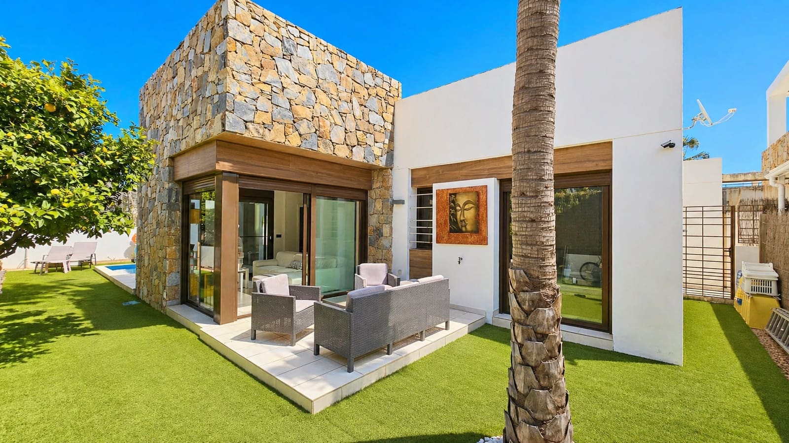 2 slaapkamer Villa te koop in Orihuela Costa met zwembad - € 299.000 (Ref: 9806796)