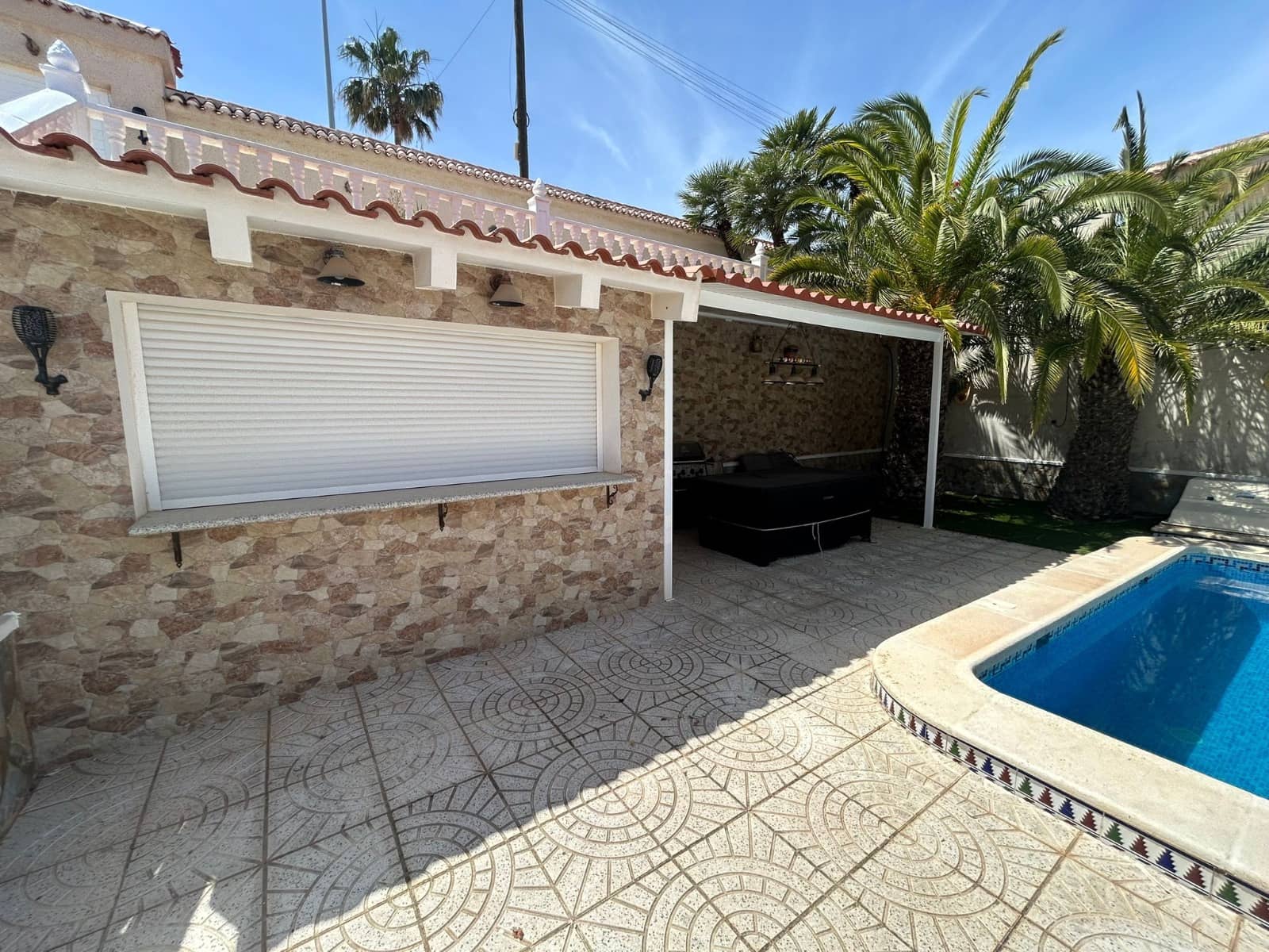 Chalet de 3 habitaciones en Ciudad Quesada en venta con piscina garaje - 399.990 € (Ref: 9809806)