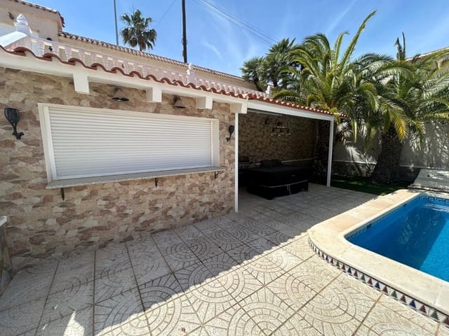 Chalet de 3 habitaciones en Ciudad Quesada, Rojales en venta con piscina garaje - 399.990 € (Ref: 9809806)