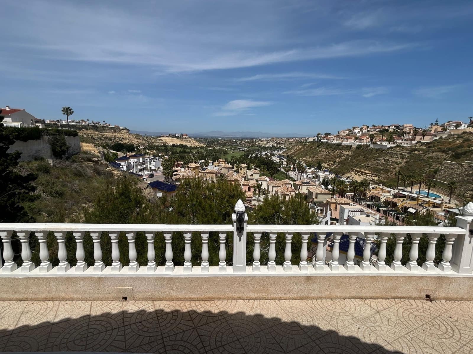 Chalet de 3 habitaciones en Ciudad Quesada en venta con piscina garaje - 399.990 € (Ref: 9809806)