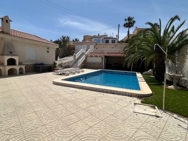 Chalet de 3 habitaciones en Ciudad Quesada, Rojales en venta con piscina garaje - 399.990 € (Ref: 9809806)