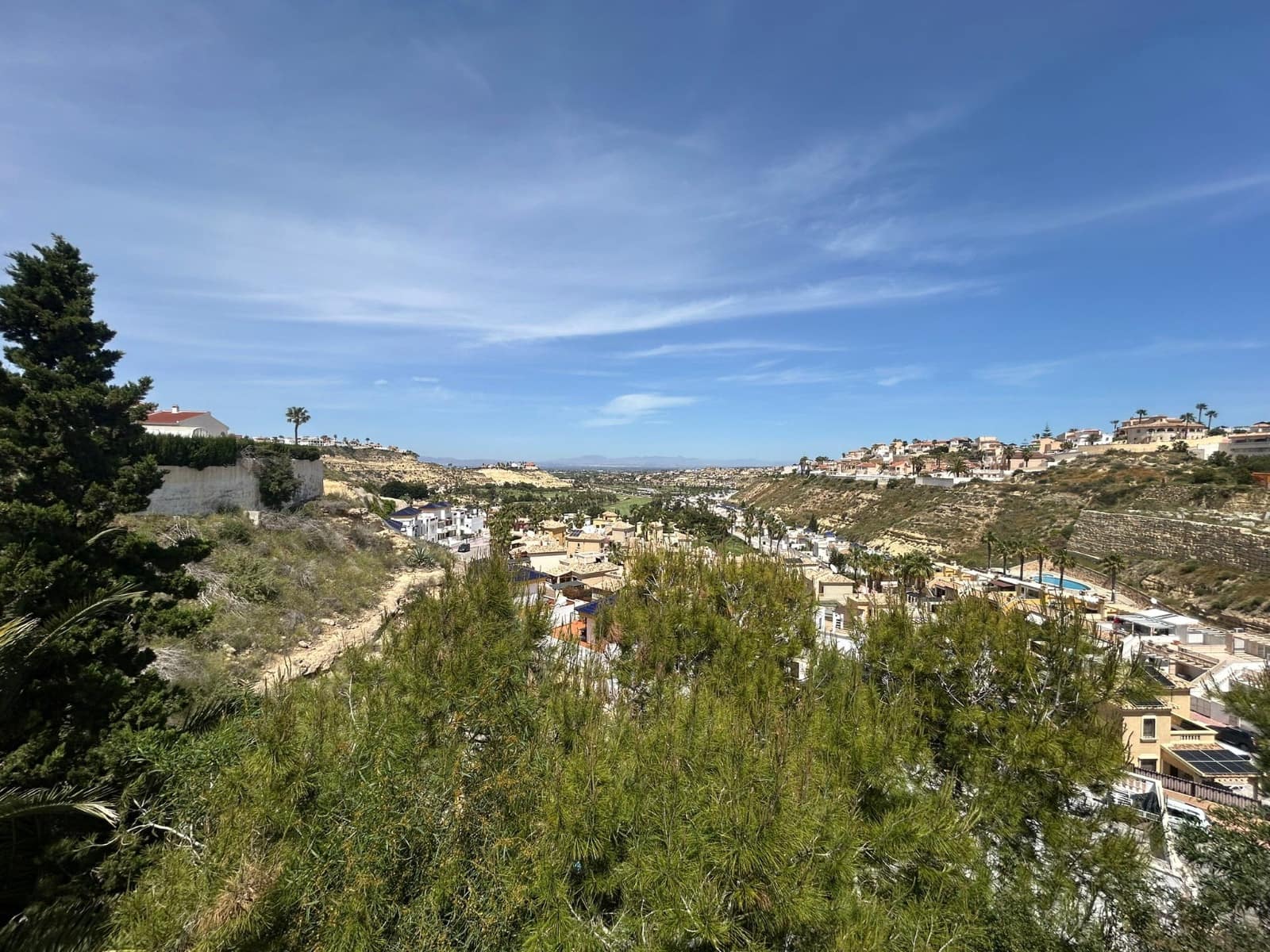 Chalet de 3 habitaciones en Ciudad Quesada en venta con piscina garaje - 399.990 € (Ref: 9809806)