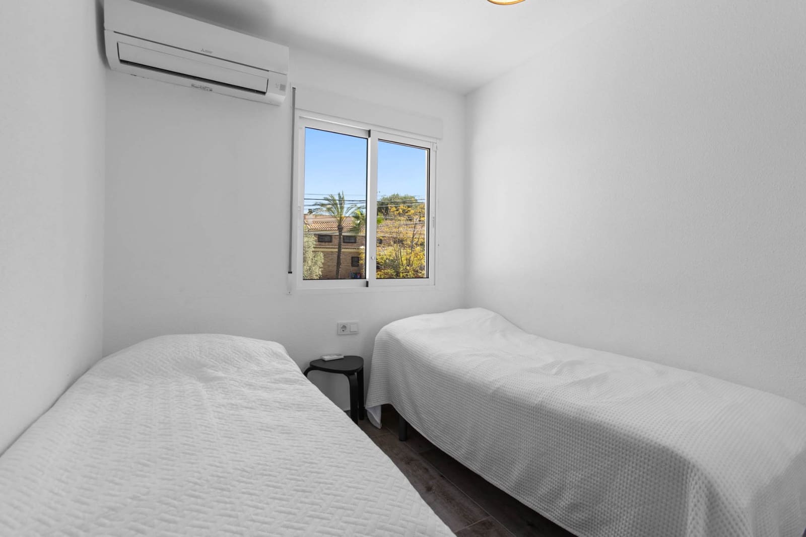 2 Zimmer Apartment zu verkaufen in Torrevieja mit Pool - 163.000 € (Ref: 9809813)