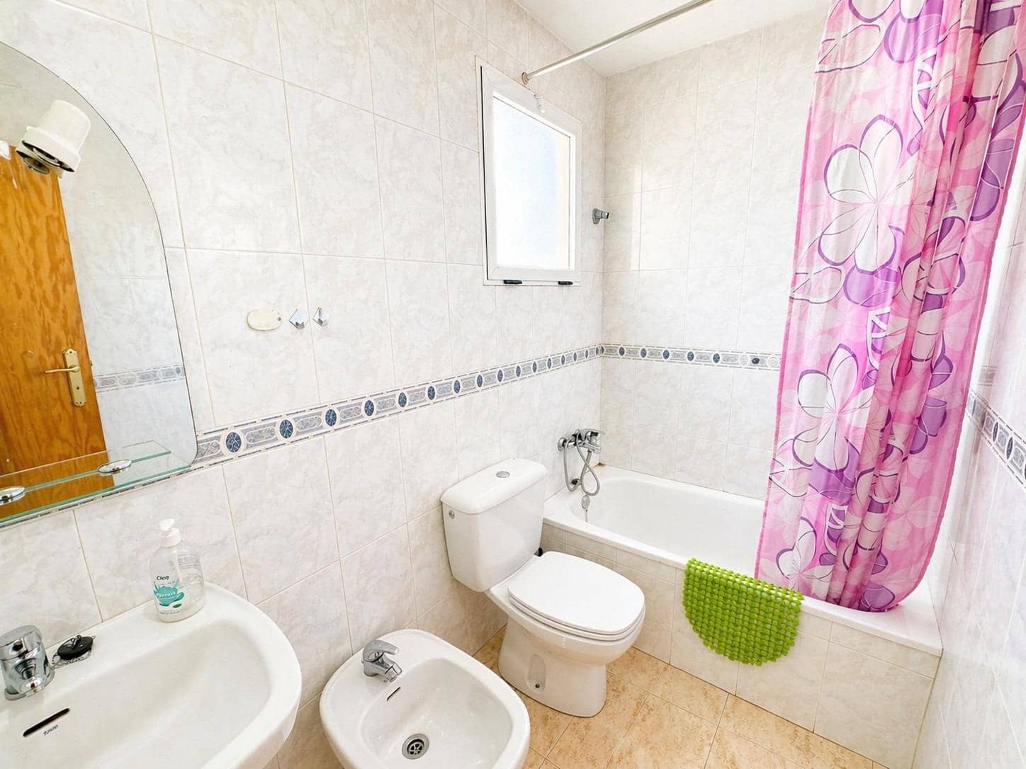 3 makuuhuone Kattohuoneisto myytävänä paikassa Torrevieja mukana uima-altaan - 175 000 € (Ref: 9816386)
