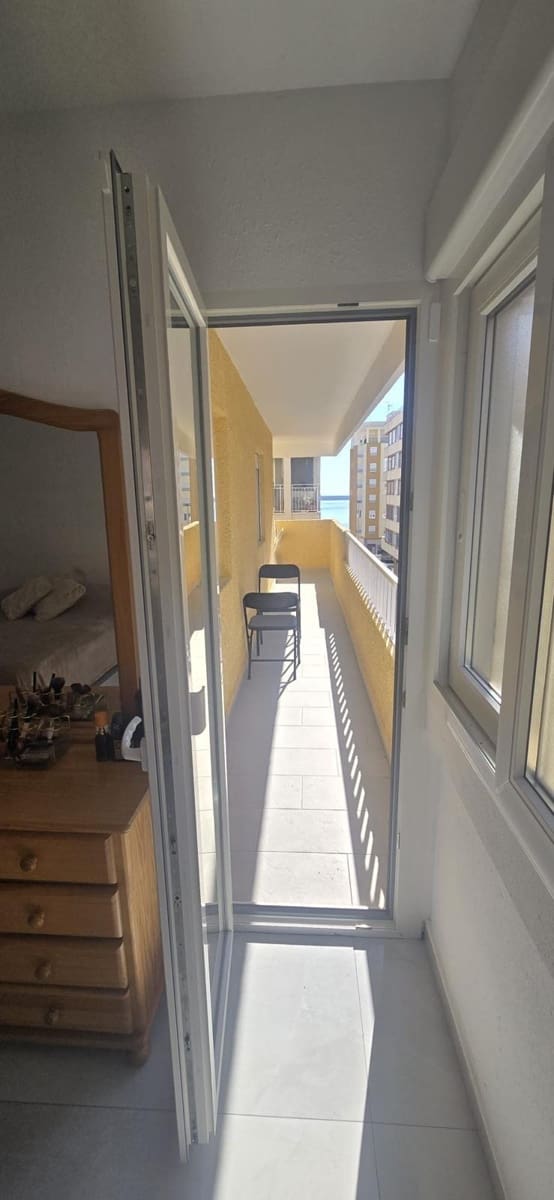 3 sovrum Lägenhet till salu i Torrevieja med pool - 249 900 € (Ref: 9818781)