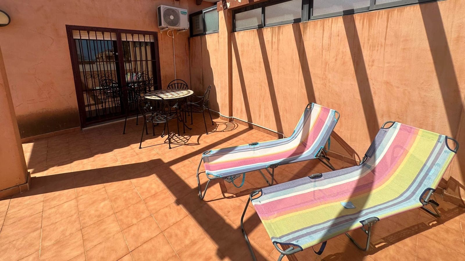 3 chambre Appartement à vendre à Torrevieja avec piscine garage - 220 000 € (Ref: 9820845)