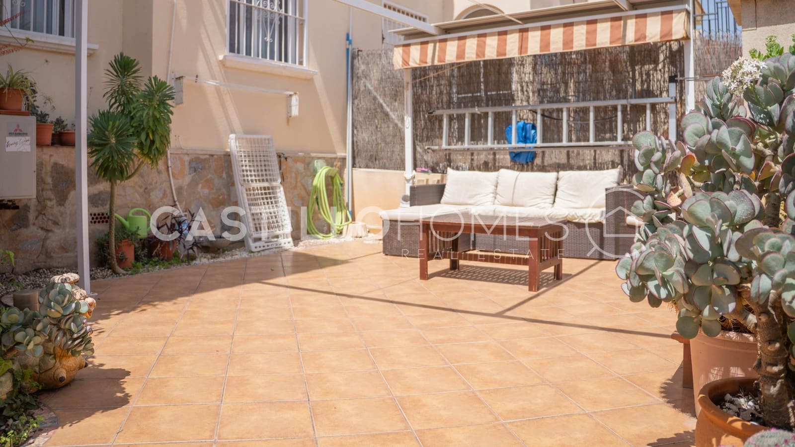3 quarto Bungalow para venda em Orihuela Costa com piscina garagem - 199 999 € (Ref: 9820853)