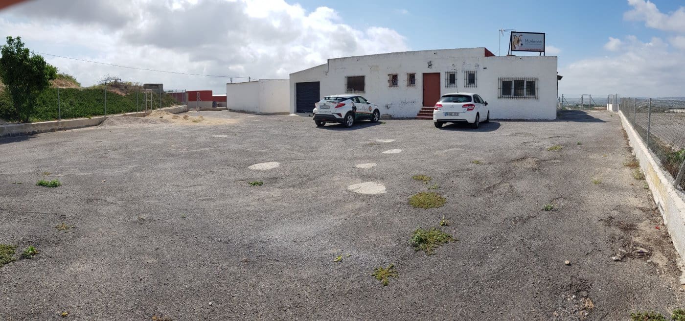 2 bedroom Finca/Country House for sale in Los Montesinos with garage - € 380,000 (Ref: 9823201)
