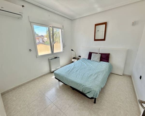 4 soverom Villa til salgs i Ciudad Quesada, Rojales med svømmebasseng garasje - € 585 000 (Ref: 9830037)