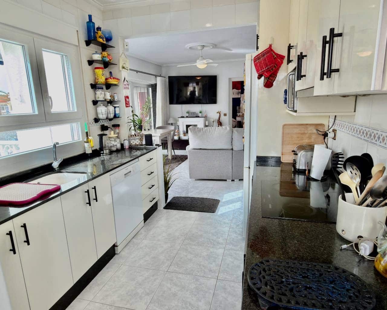 3 makuuhuone Huvila myytävänä paikassa Ciudad Quesada mukana uima-altaan - 399 000 € (Ref: 9830050)