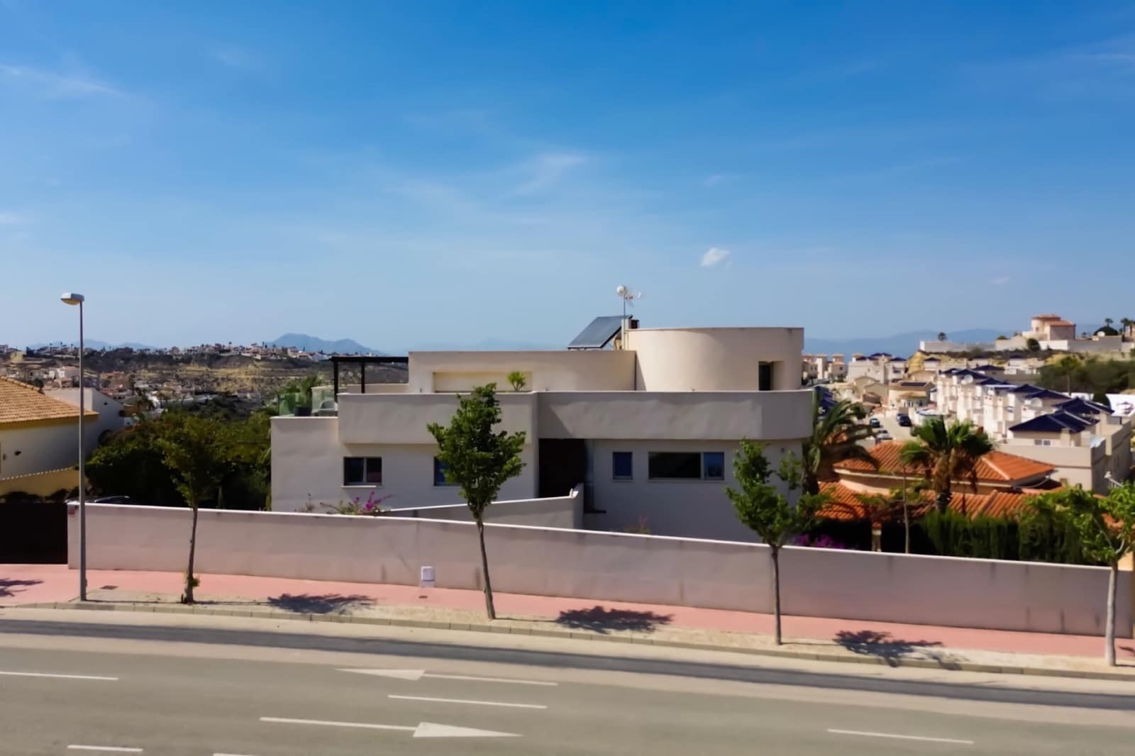4 slaapkamer Villa te koop in Ciudad Quesada met zwembad - € 899.000 (Ref: 9830065)