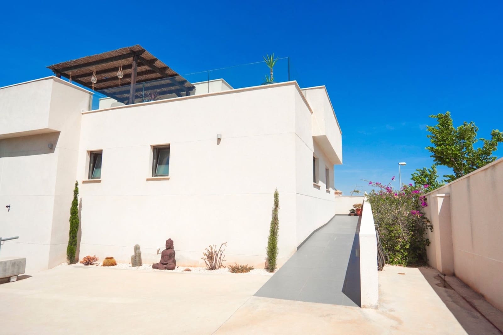 4 slaapkamer Villa te koop in Ciudad Quesada met zwembad - € 899.000 (Ref: 9830065)