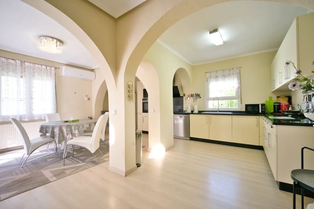 4 bedroom Villa for sale in Ciudad Quesada, Rojales with pool - € 575,000 (Ref: 9830070)