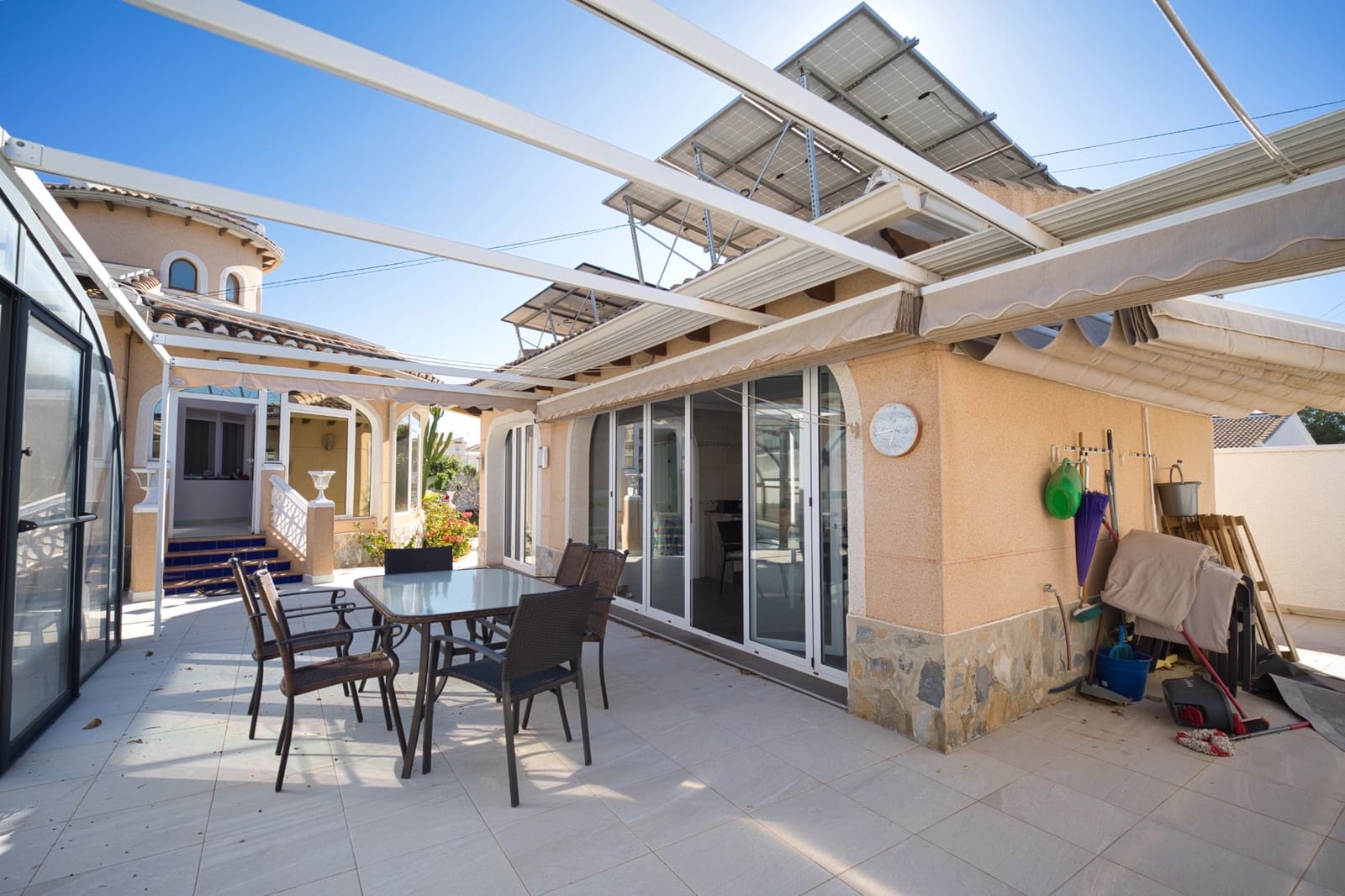 4 bedroom Villa for sale in Ciudad Quesada with pool - € 575,000 (Ref: 9830070)