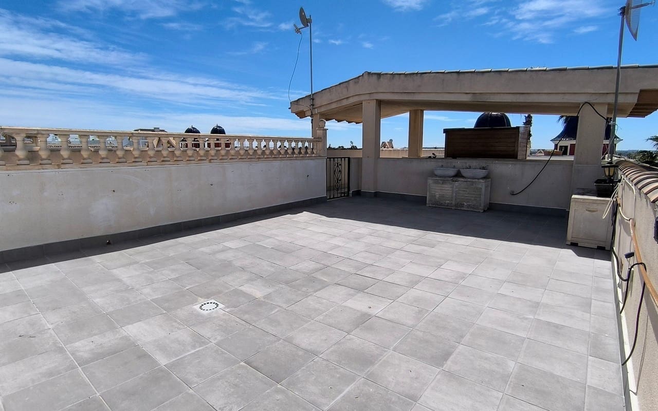 2 soveværelse Lejlighed til salg i Ciudad Quesada med swimmingpool - € 169.950 (Ref: 9830072)