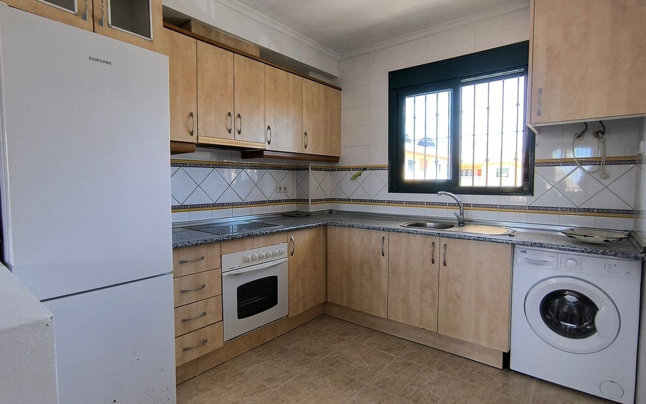 2 soveværelse Lejlighed til salg i Ciudad Quesada med swimmingpool - € 169.950 (Ref: 9830072)