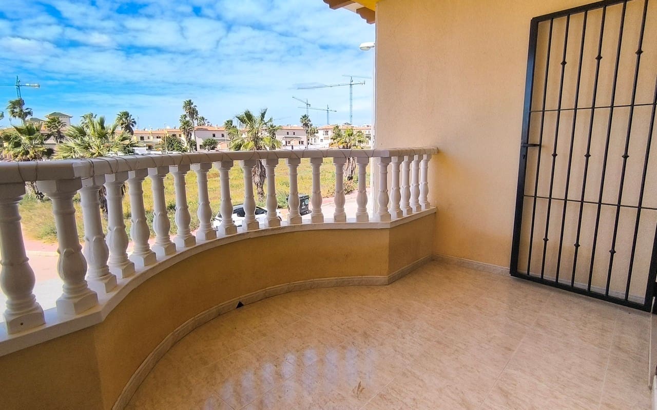 2 soveværelse Lejlighed til salg i Ciudad Quesada med swimmingpool - € 169.950 (Ref: 9830072)