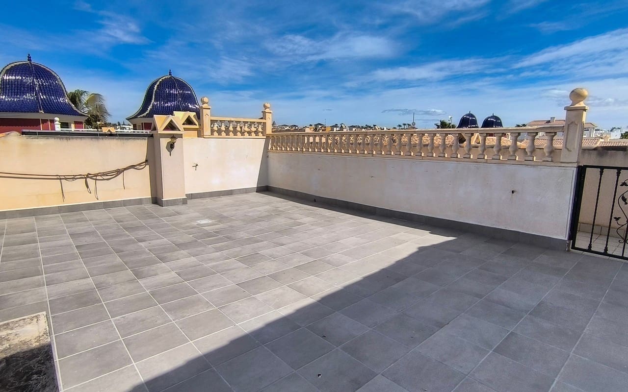 2 soveværelse Lejlighed til salg i Ciudad Quesada med swimmingpool - € 169.950 (Ref: 9830072)