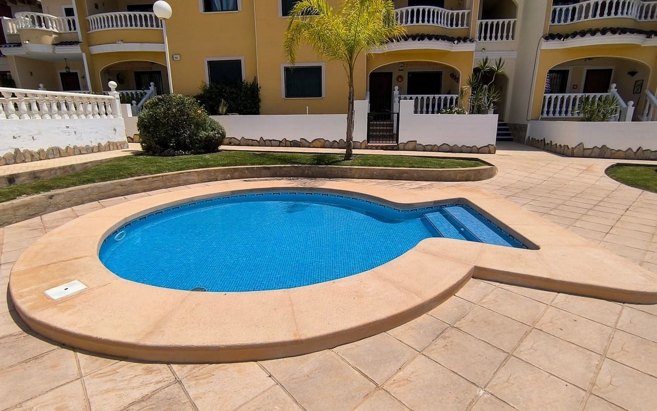 2 soveværelse Lejlighed til salg i Ciudad Quesada med swimmingpool - € 169.950 (Ref: 9830072)