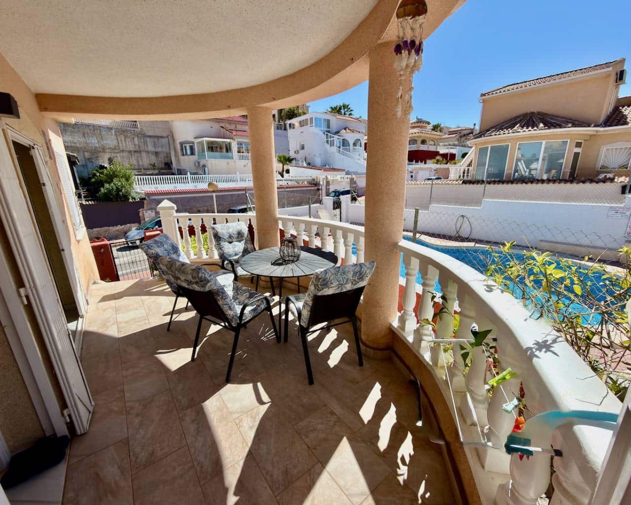 2 soverom Villa til salgs i Ciudad Quesada med svømmebasseng - € 235 000 (Ref: 9830076)