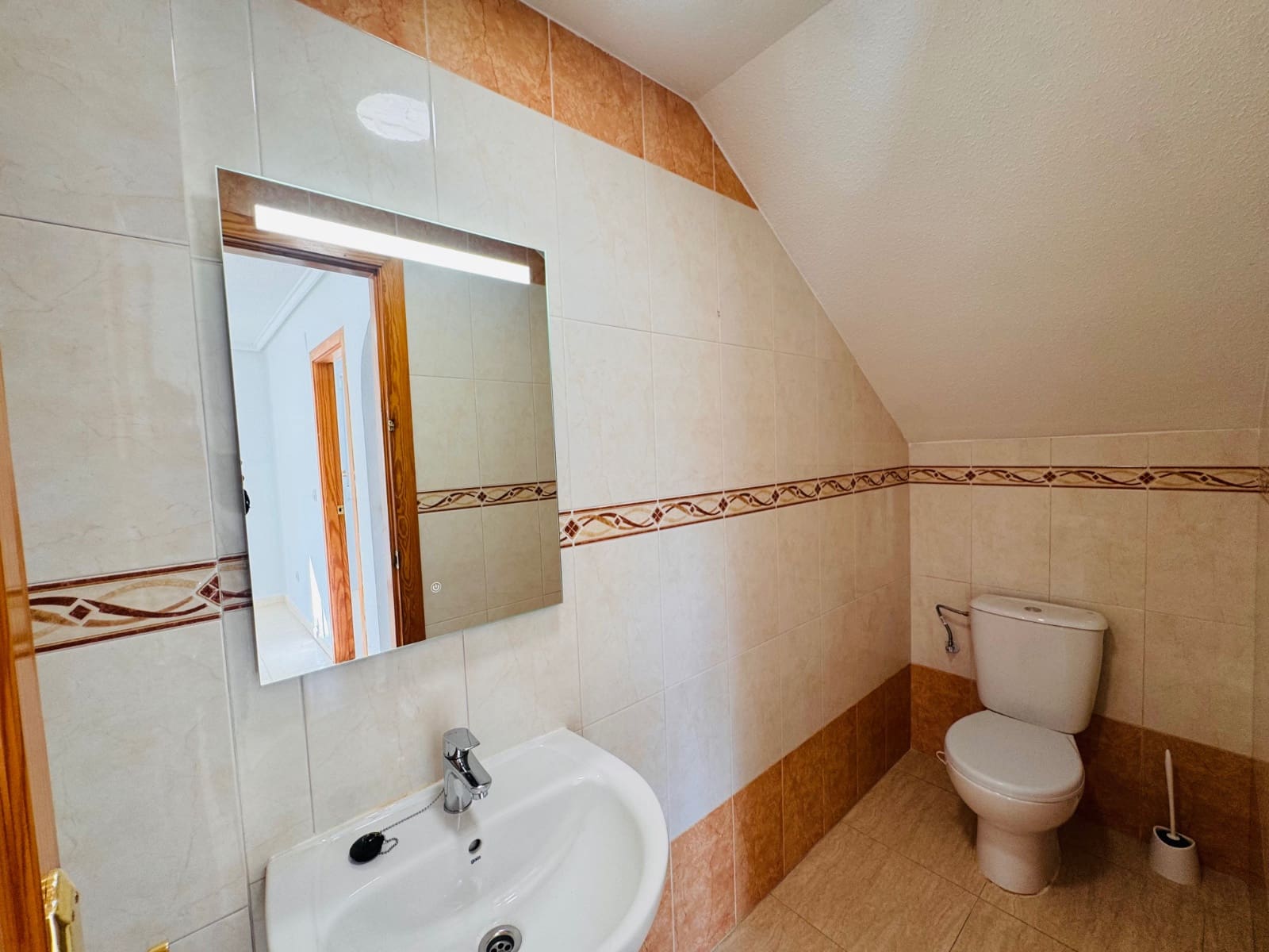 3 bedroom Semi-detached Villa for sale in Ciudad Quesada with pool - € 289,000 (Ref: 9830077)
