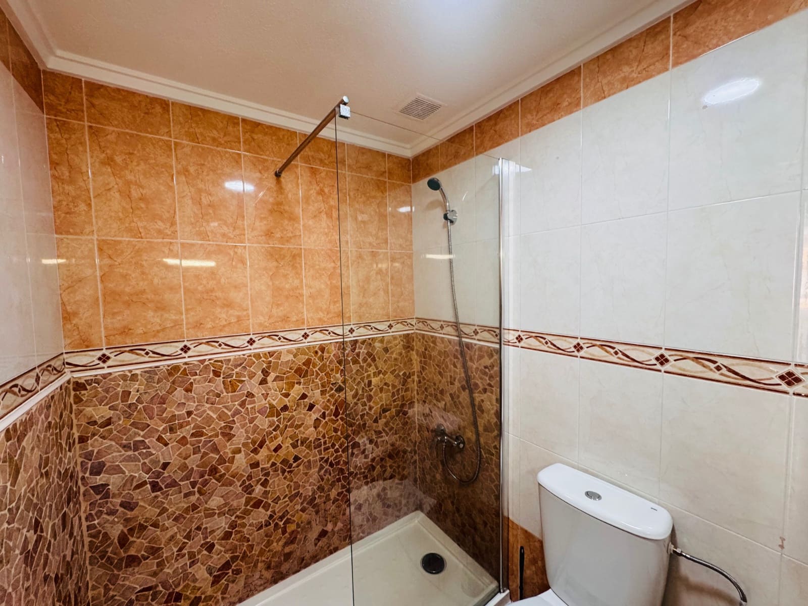 3 bedroom Semi-detached Villa for sale in Ciudad Quesada with pool - € 289,000 (Ref: 9830077)