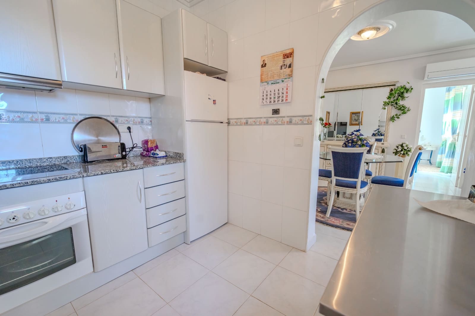 Chalet de 4 habitaciones en Ciudad Quesada en venta con piscina - 379.950 € (Ref: 9830079)