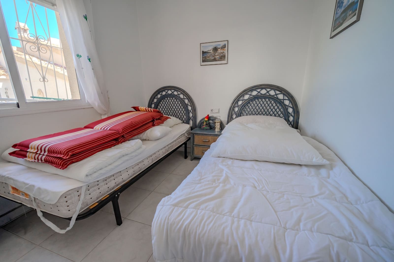 Chalet de 4 habitaciones en Ciudad Quesada en venta con piscina - 379.950 € (Ref: 9830079)