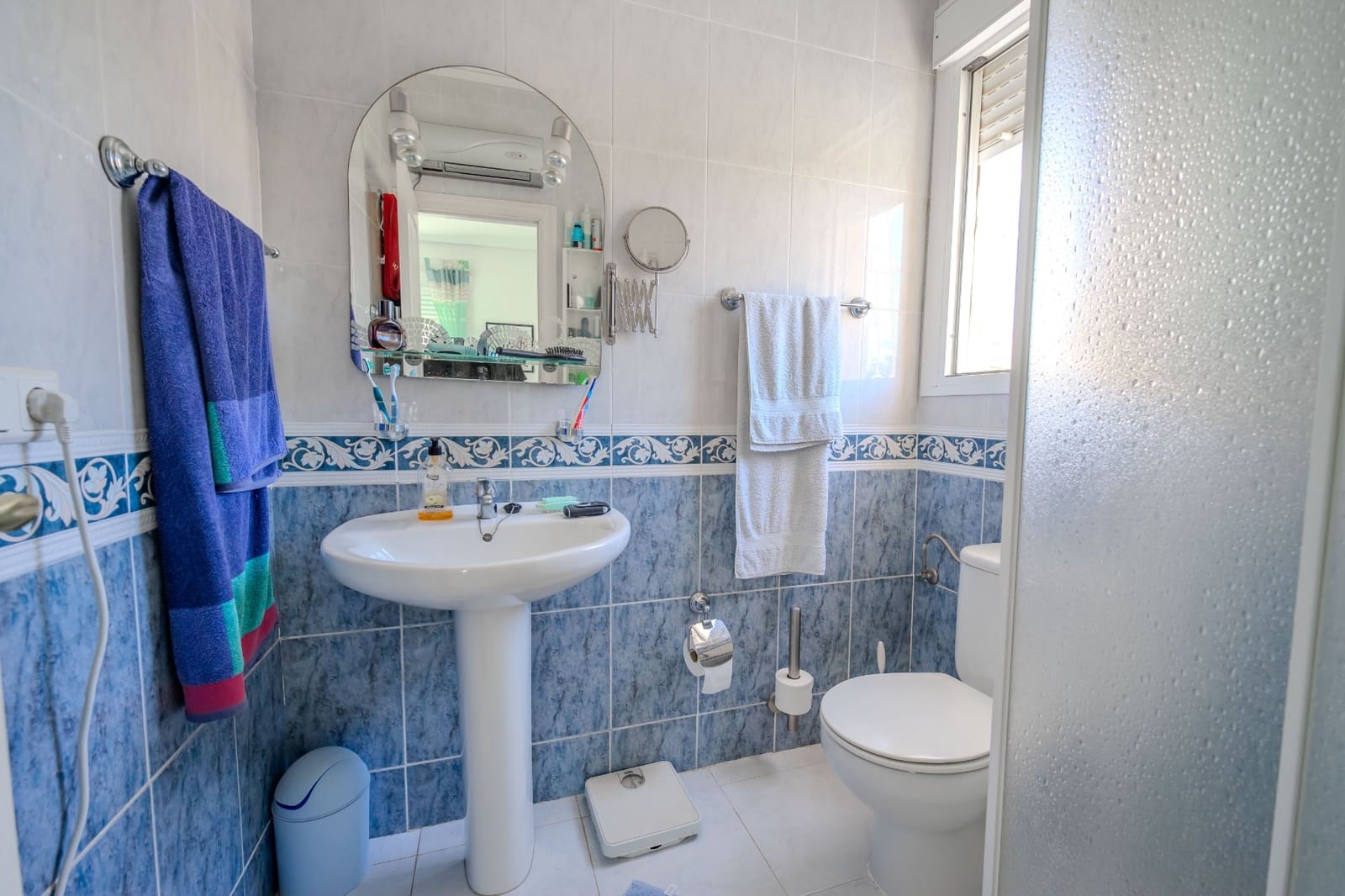 Chalet de 4 habitaciones en Ciudad Quesada en venta con piscina - 379.950 € (Ref: 9830079)