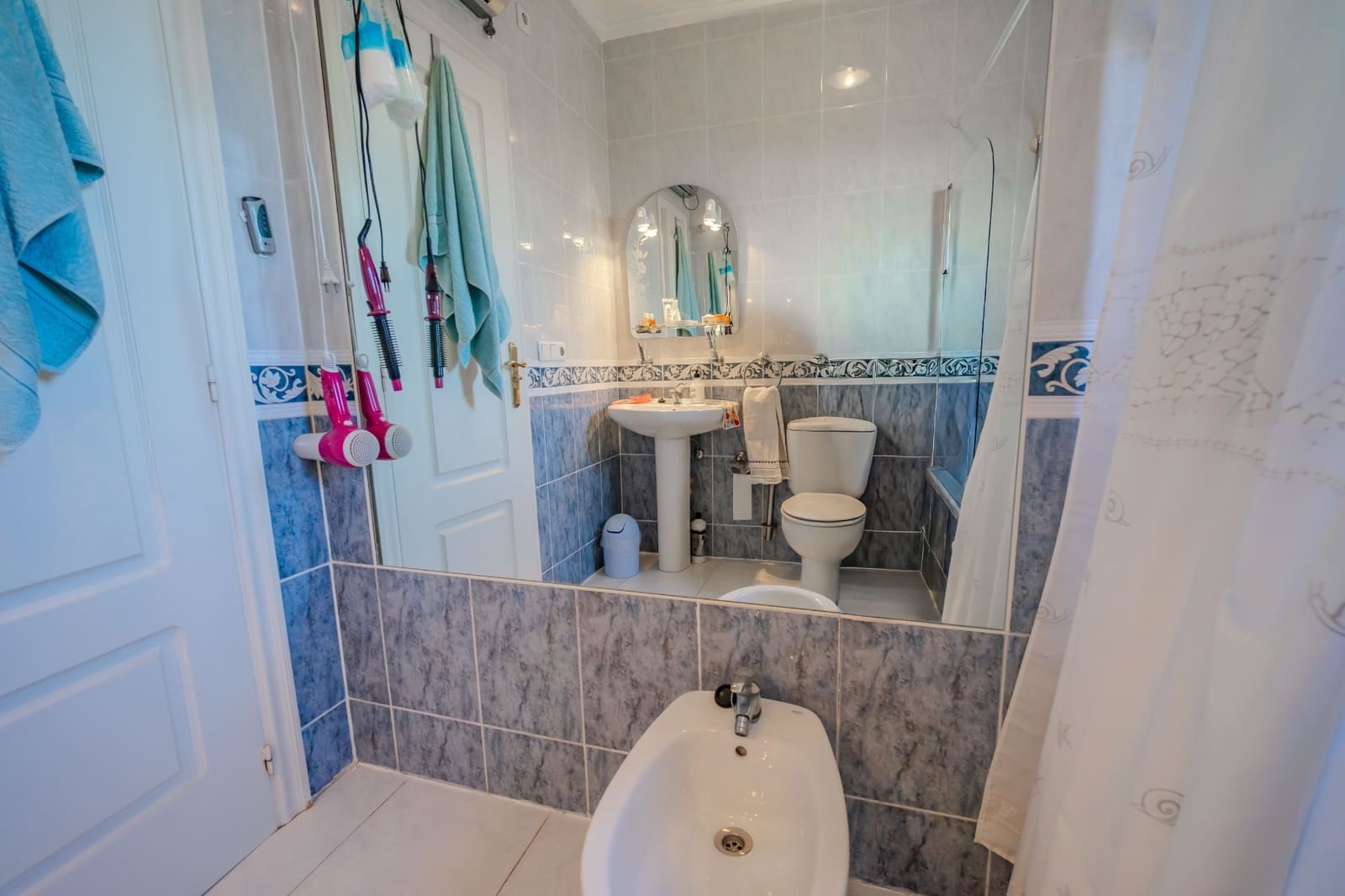 Chalet de 4 habitaciones en Ciudad Quesada en venta con piscina - 379.950 € (Ref: 9830079)