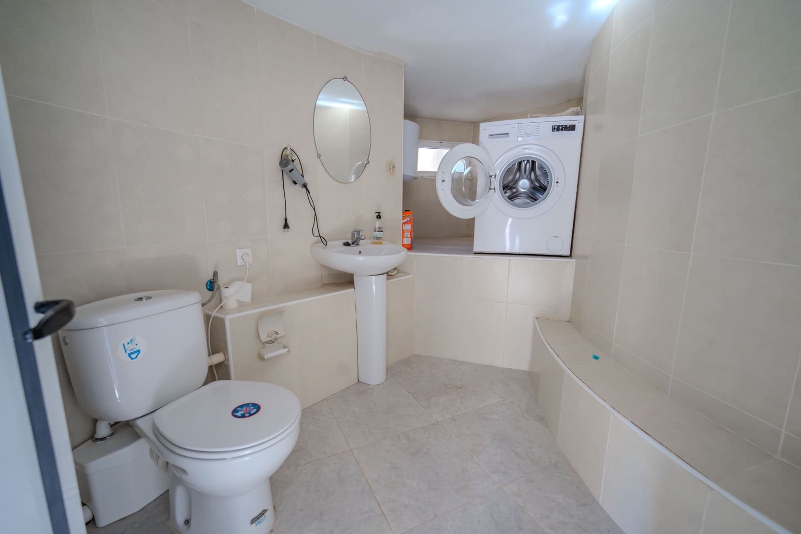 Chalet de 4 habitaciones en Ciudad Quesada en venta con piscina - 379.950 € (Ref: 9830079)