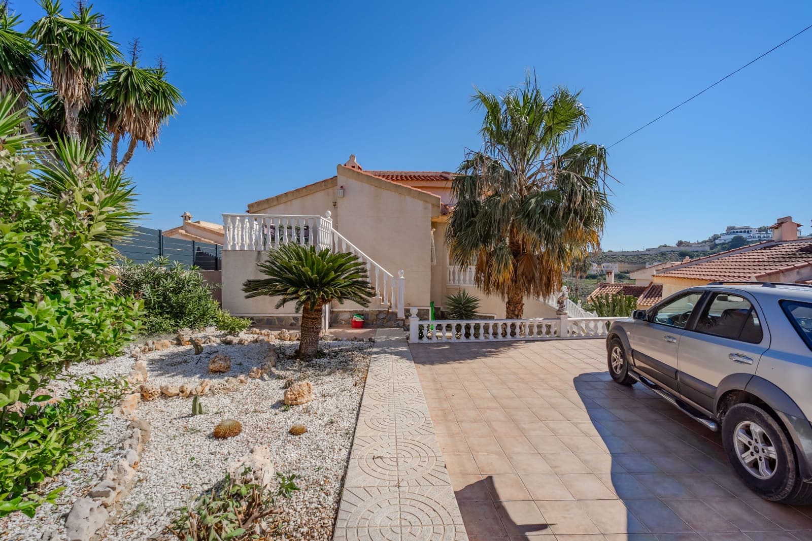 Chalet de 4 habitaciones en Ciudad Quesada en venta con piscina - 379.950 € (Ref: 9830079)