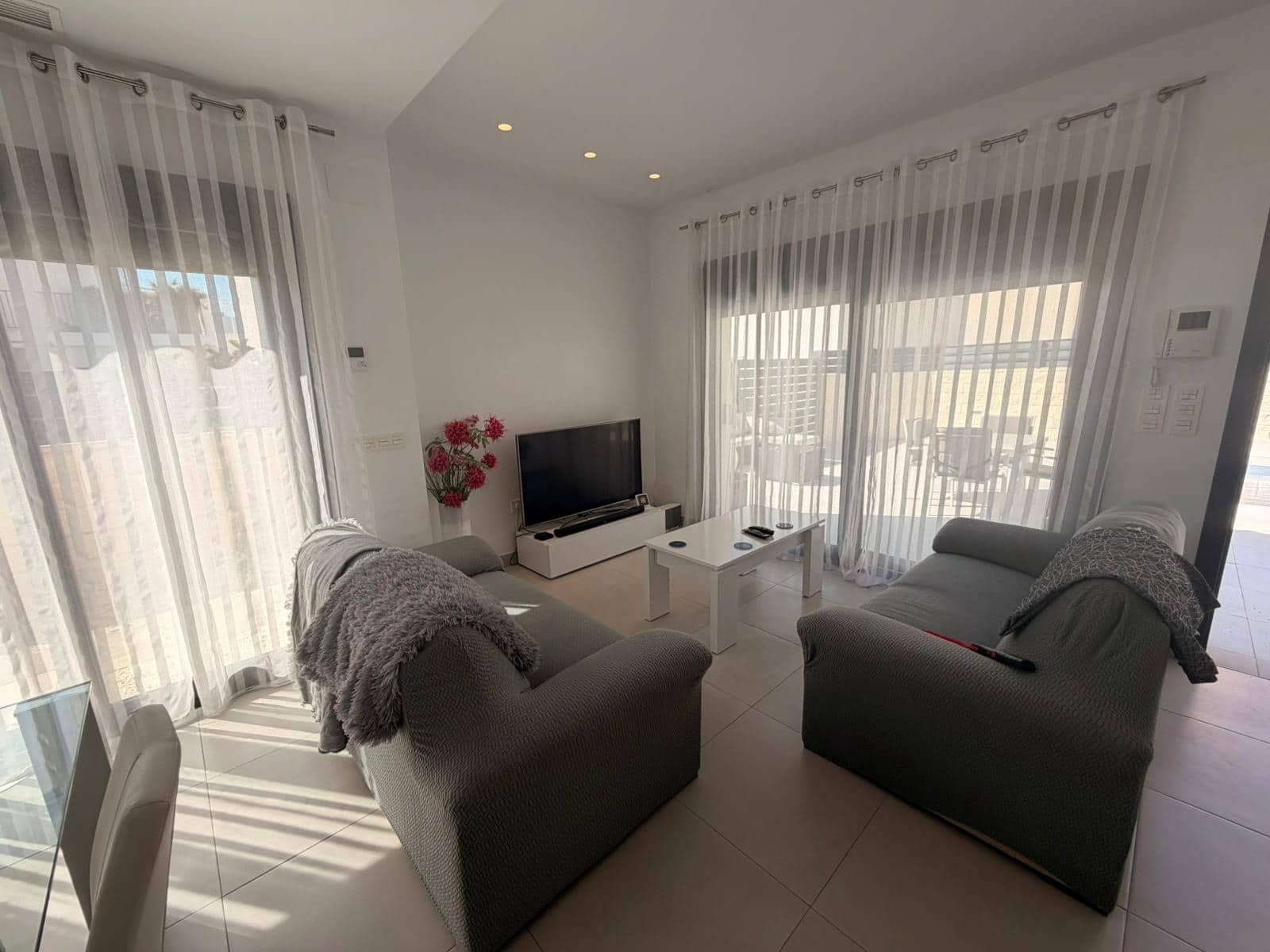 4 slaapkamer Halfvrijstaande villa te koop in Ciudad Quesada - € 459.000 (Ref: 9830080)