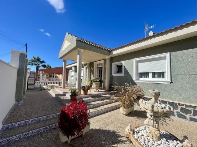 4 quarto Moradia para venda em Ciudad Quesada, Rojales com piscina garagem - 735 000 € (Ref: 9830082)
