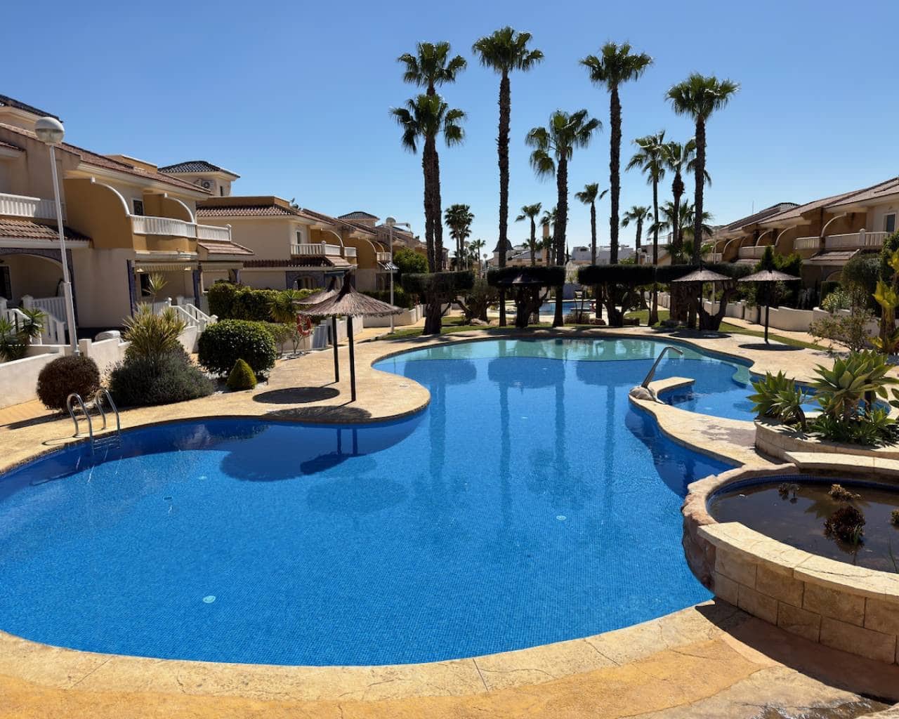 3 quarto Casa em Banda para venda em Ciudad Quesada com piscina - 340 000 € (Ref: 9830091)