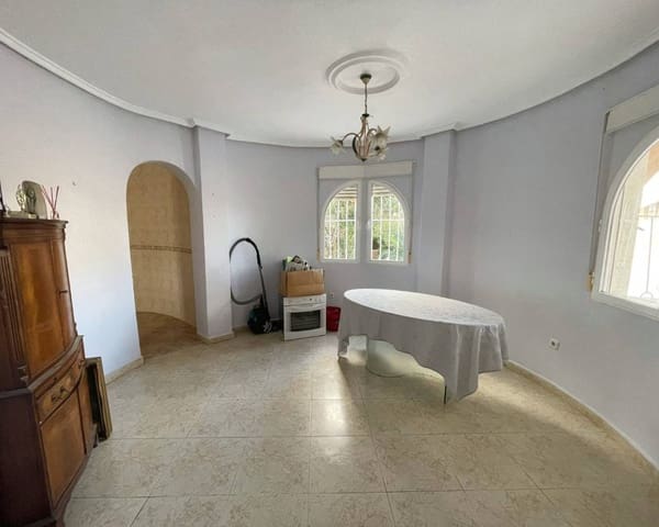 5 bedroom Villa for sale in Ciudad Quesada, Rojales with pool - € 450,000 (Ref: 9830094)