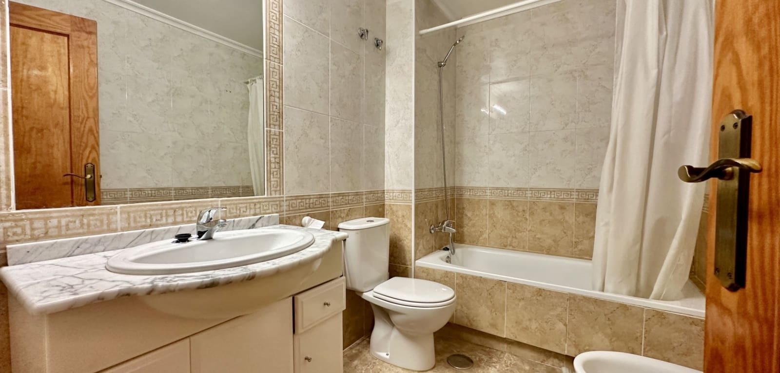 2 Zimmer Apartment zu verkaufen in Orihuela Costa mit Pool Garage - 185.000 € (Ref: 9830101)