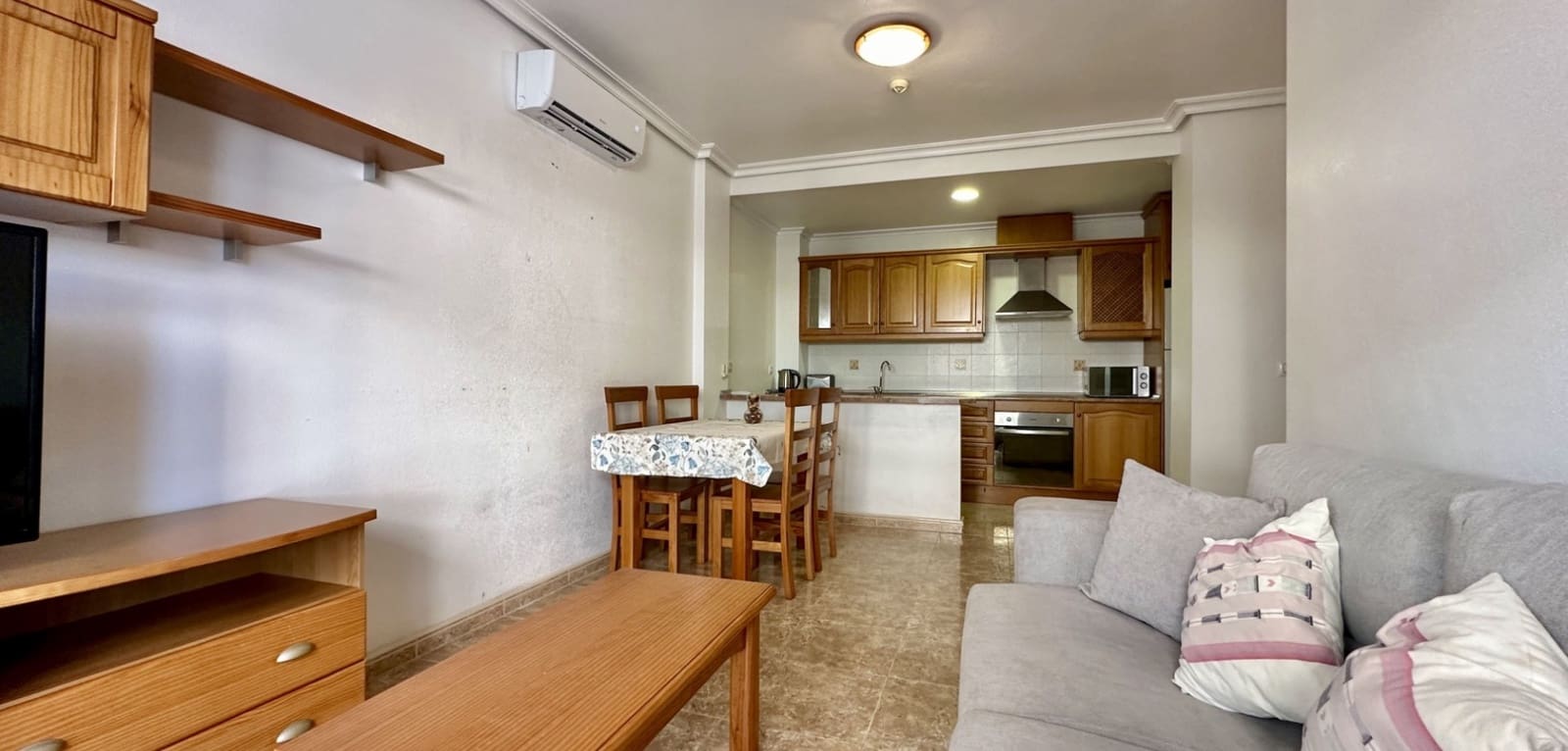 2 Zimmer Apartment zu verkaufen in Orihuela Costa mit Pool Garage - 185.000 € (Ref: 9830101)