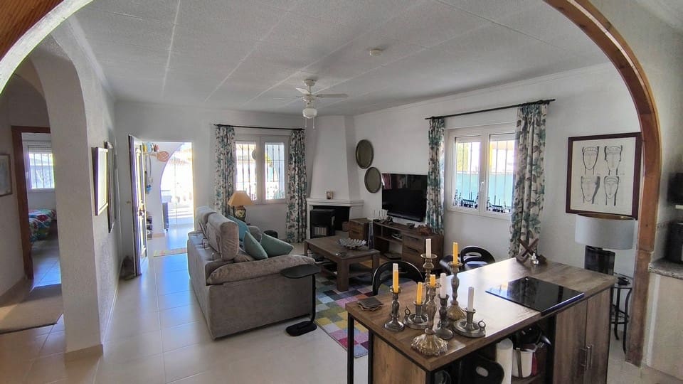 3 Zimmer Villa zu verkaufen in Torrevieja mit Pool - 339.950 € (Ref: 9830102)