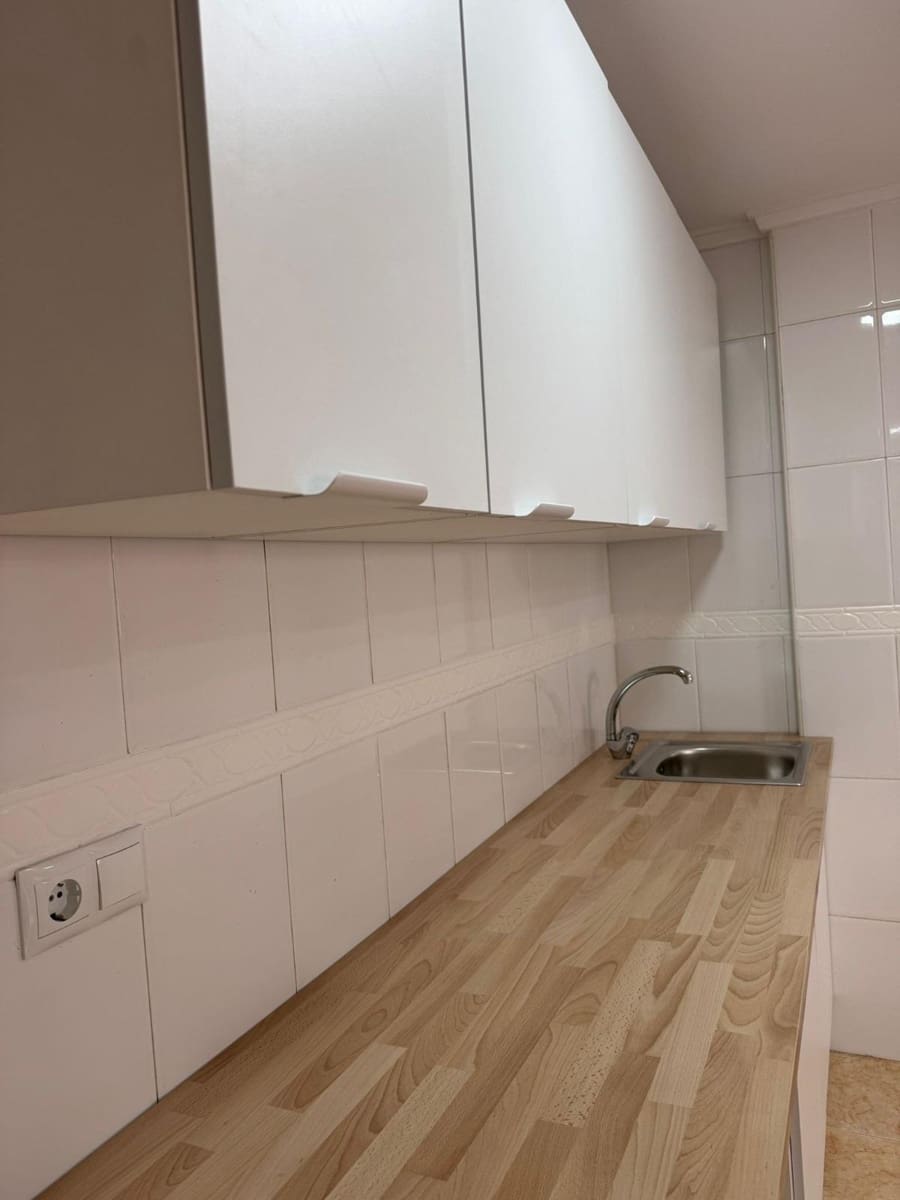 1 bedroom Apartment for sale in Torrevieja - € 139,000 (Ref: 9831362)