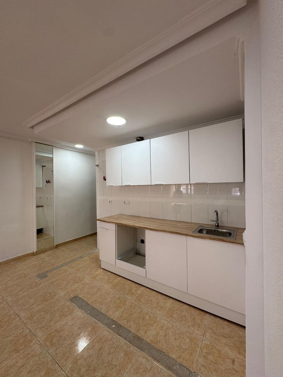 1 bedroom Apartment for sale in Torrevieja - € 139,000 (Ref: 9831362)