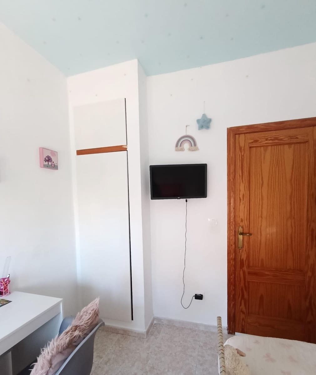 4 sovrum Radhus till salu i Torrevieja med pool - 187 900 € (Ref: 9831370)